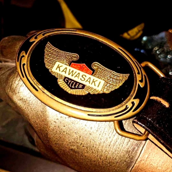 RARE men's Vintage 1986 Kawasaki Genuine Leather and Solid Brass Belt! 🏍 - Picture 1 of 4